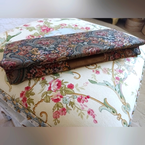 Vintage Brown and Cream Accent Pillows with Floral Design - Picture 5 of 13